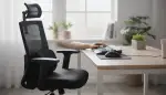 Perfekte Armlehnen Einstellung am Schreibtisch
